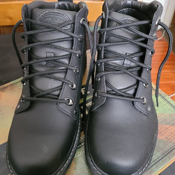 Utility Boots - Picture 2 of 6